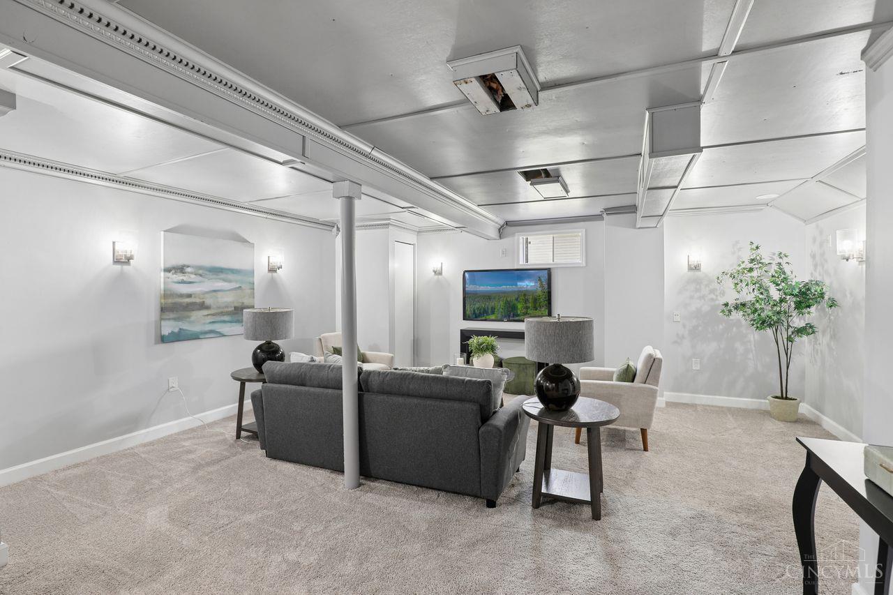 3072 Macintosh Lane