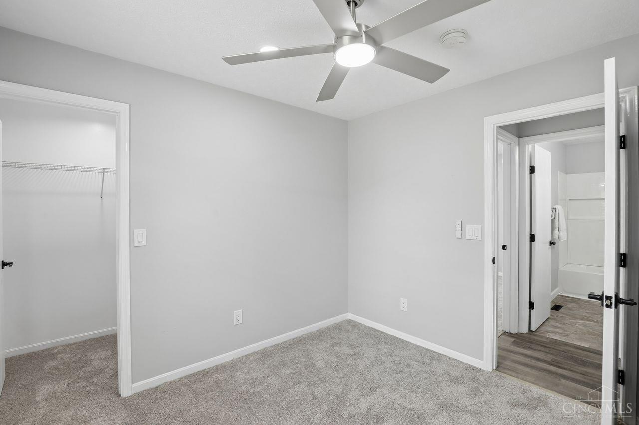 3072 Macintosh Lane