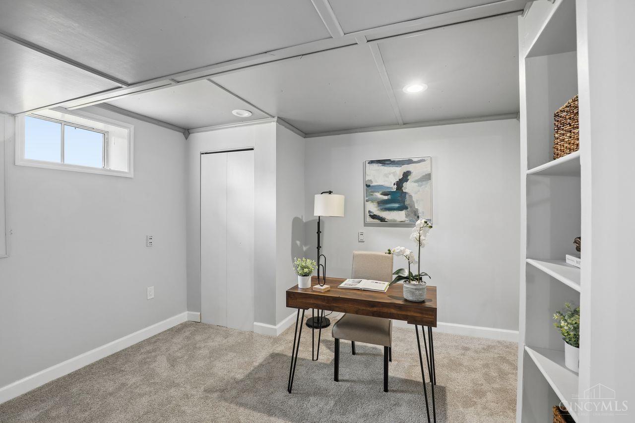 3072 Macintosh Lane