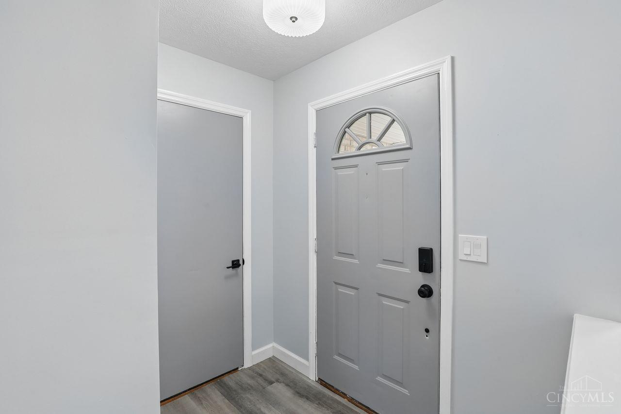 3072 Macintosh Lane