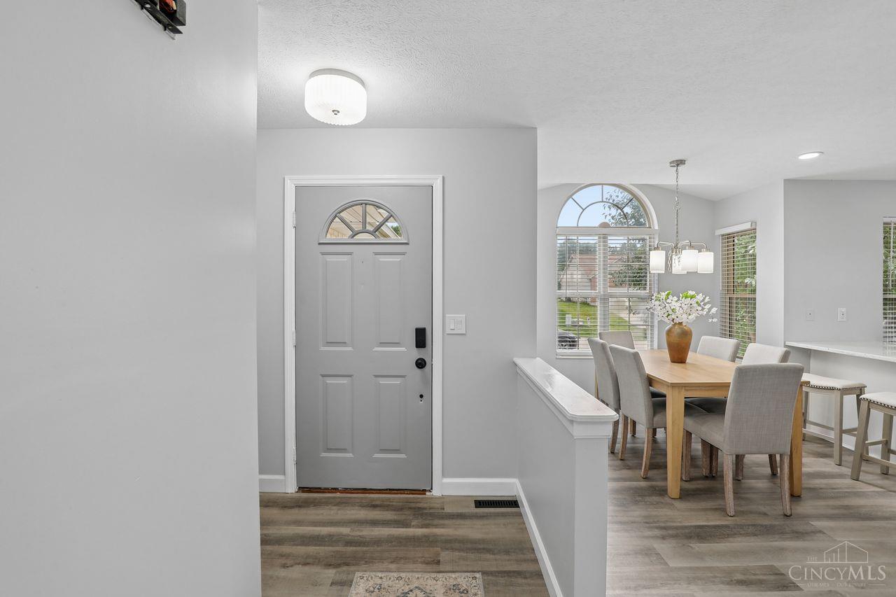 3072 Macintosh Lane