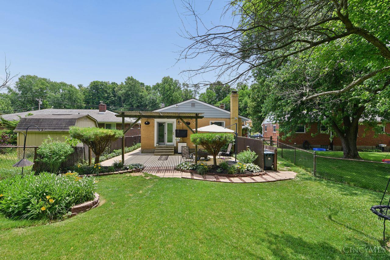 5328 Cleander Drive