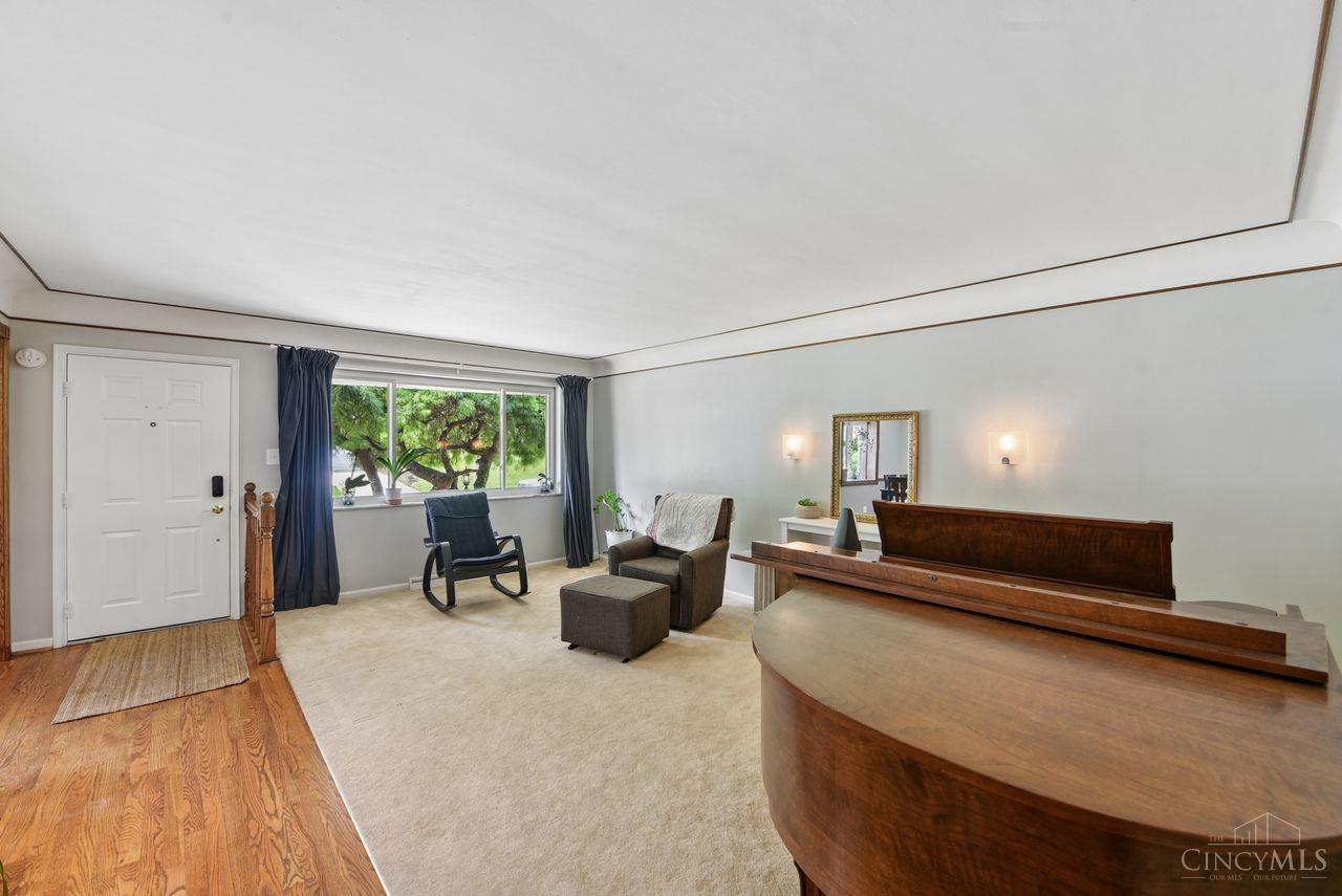 5328 Cleander Drive
