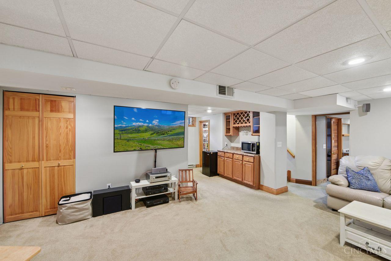 5328 Cleander Drive