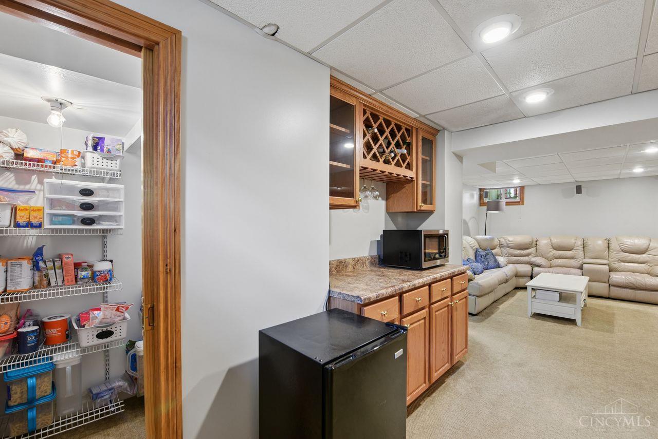 5328 Cleander Drive