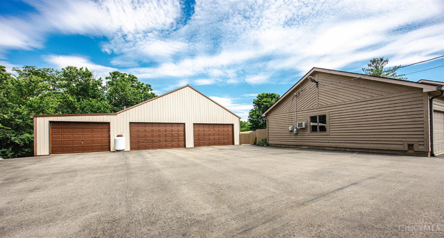 464 gates Road