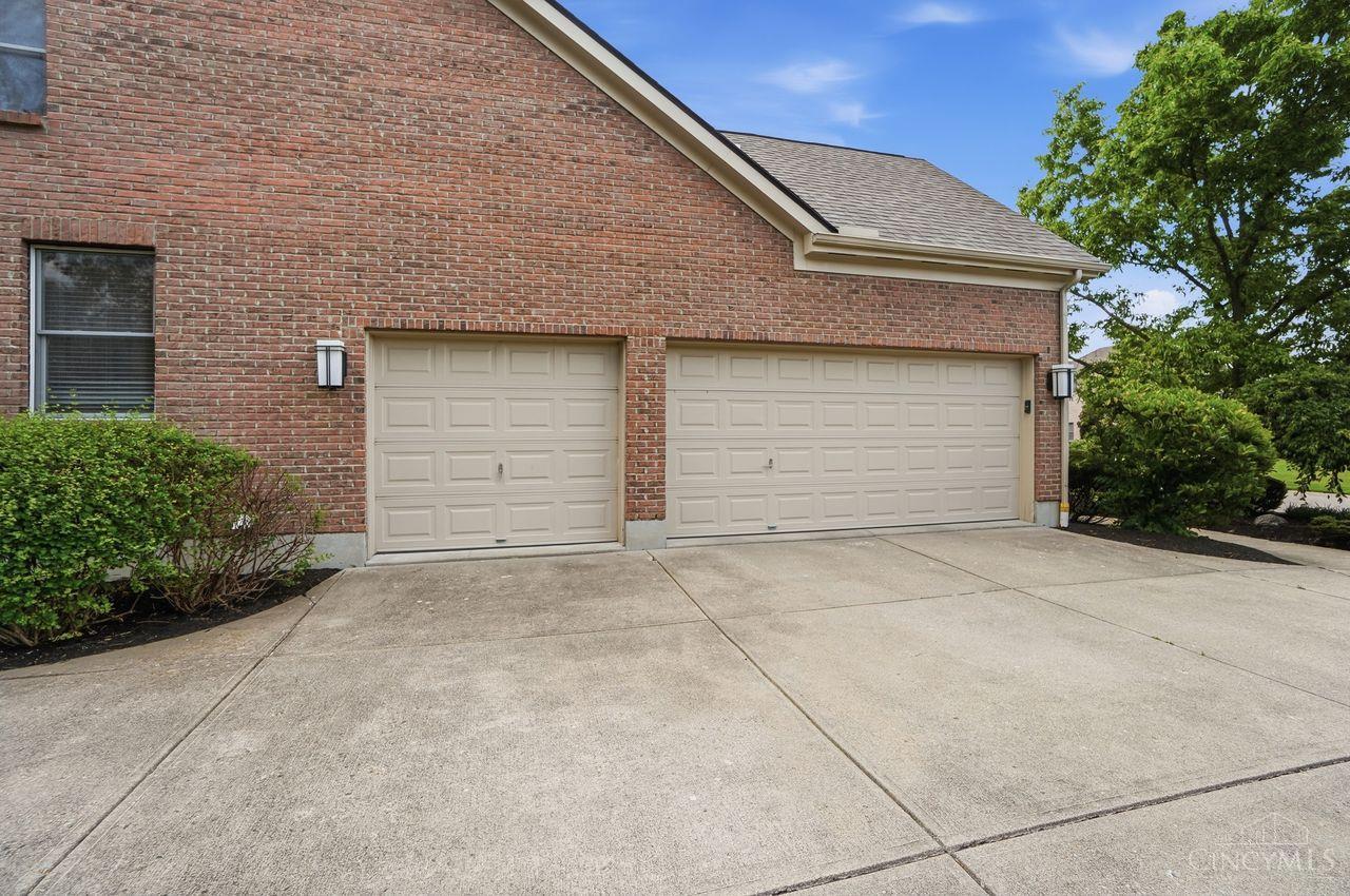 6547 Shady Oak Lane