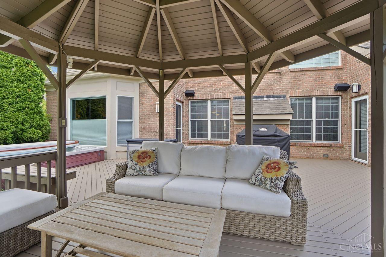 6547 Shady Oak Lane