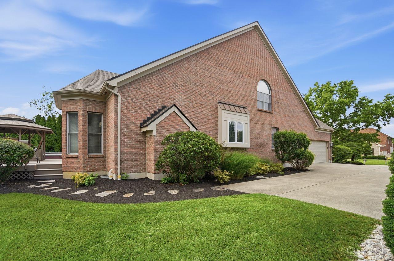 6547 Shady Oak Lane