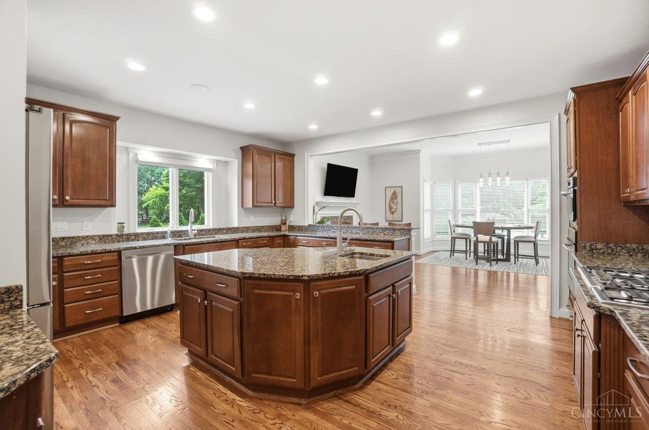 6547 Shady Oak Lane