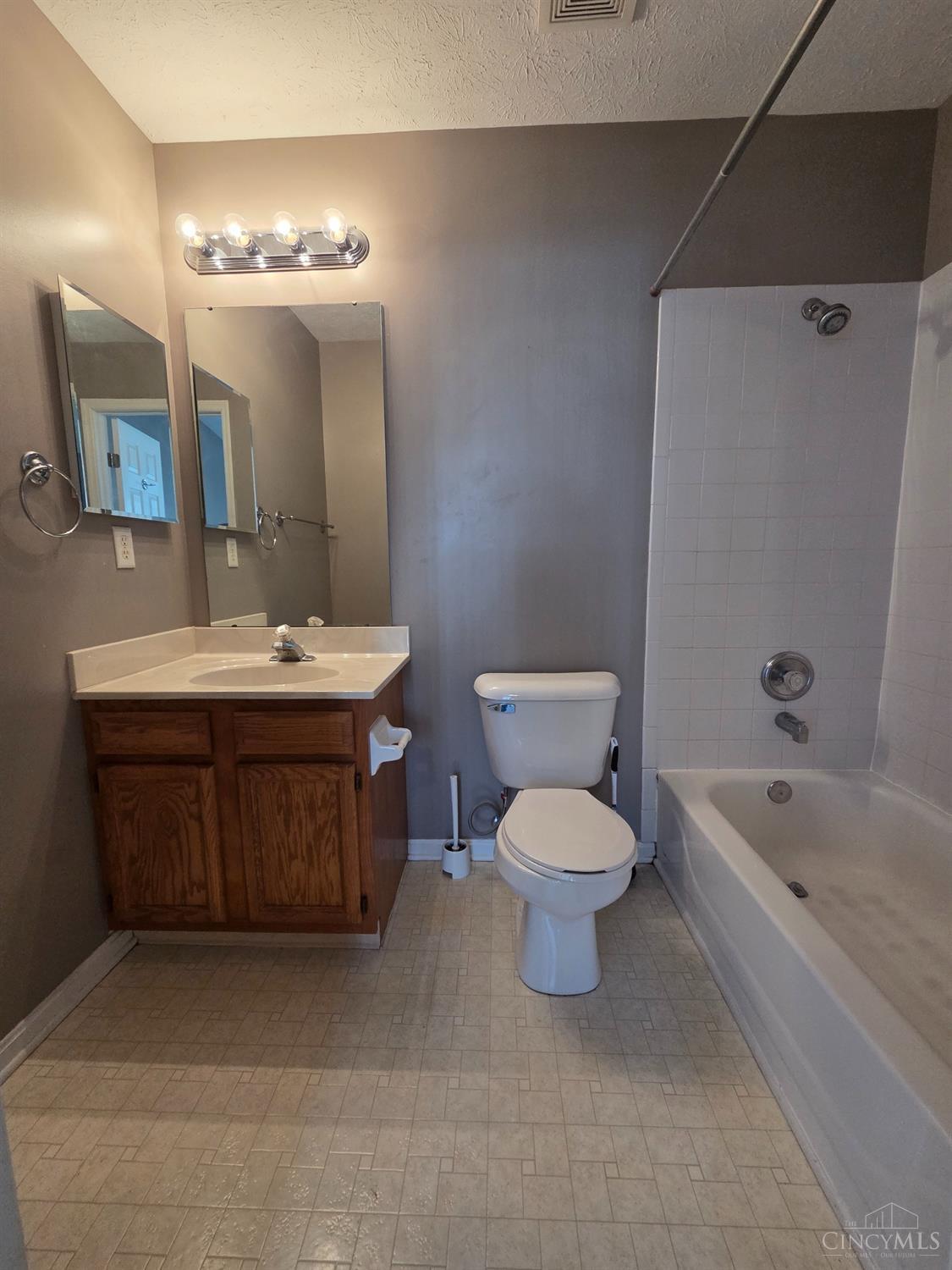 2405 Tarpon Bay Drive