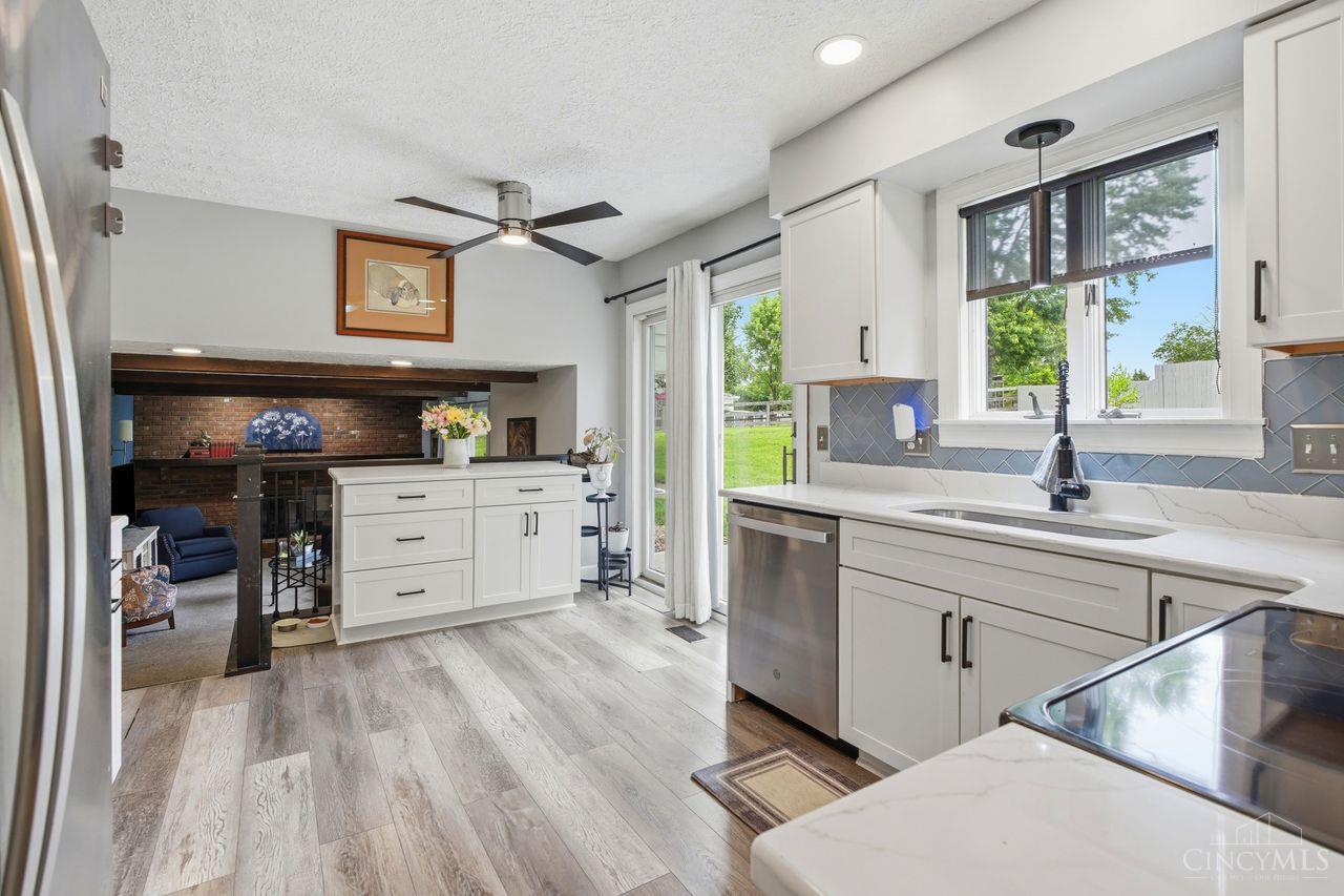 3276 Greenwich Drive