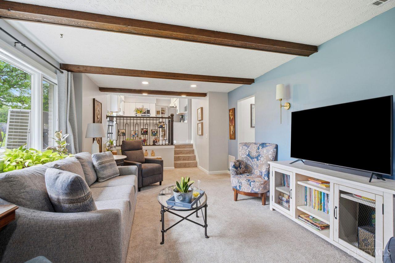 3276 Greenwich Drive