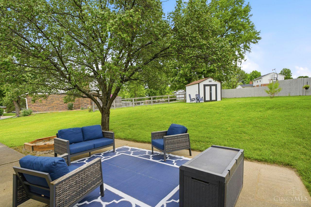 3276 Greenwich Drive