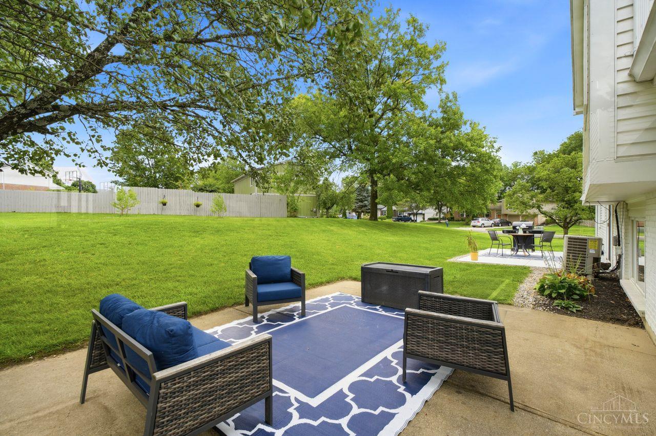 3276 Greenwich Drive
