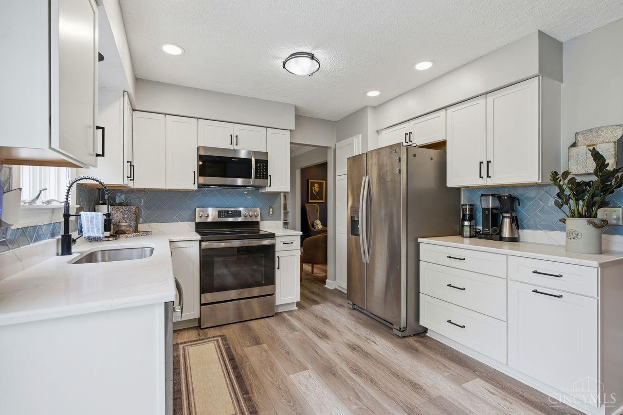 3276 Greenwich Drive