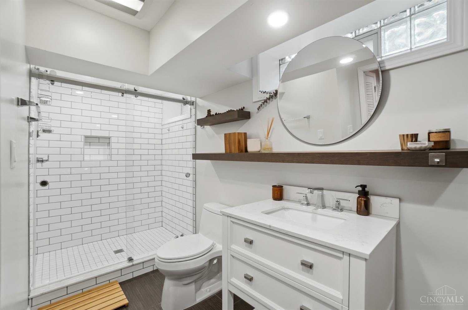 3428 Saint Johns Place