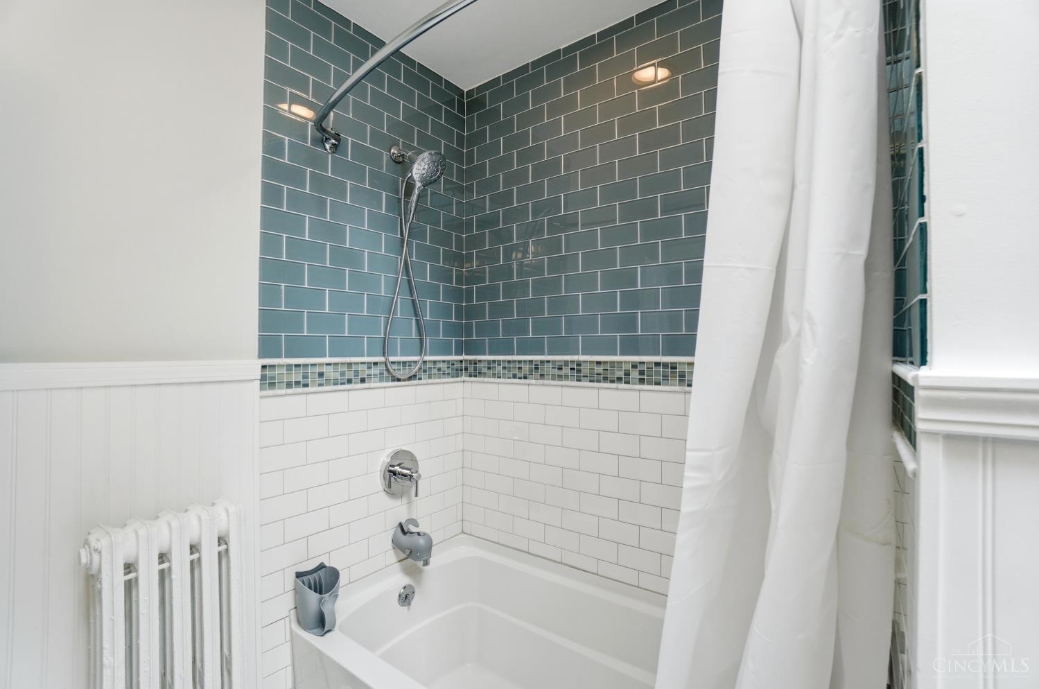 3428 Saint Johns Place