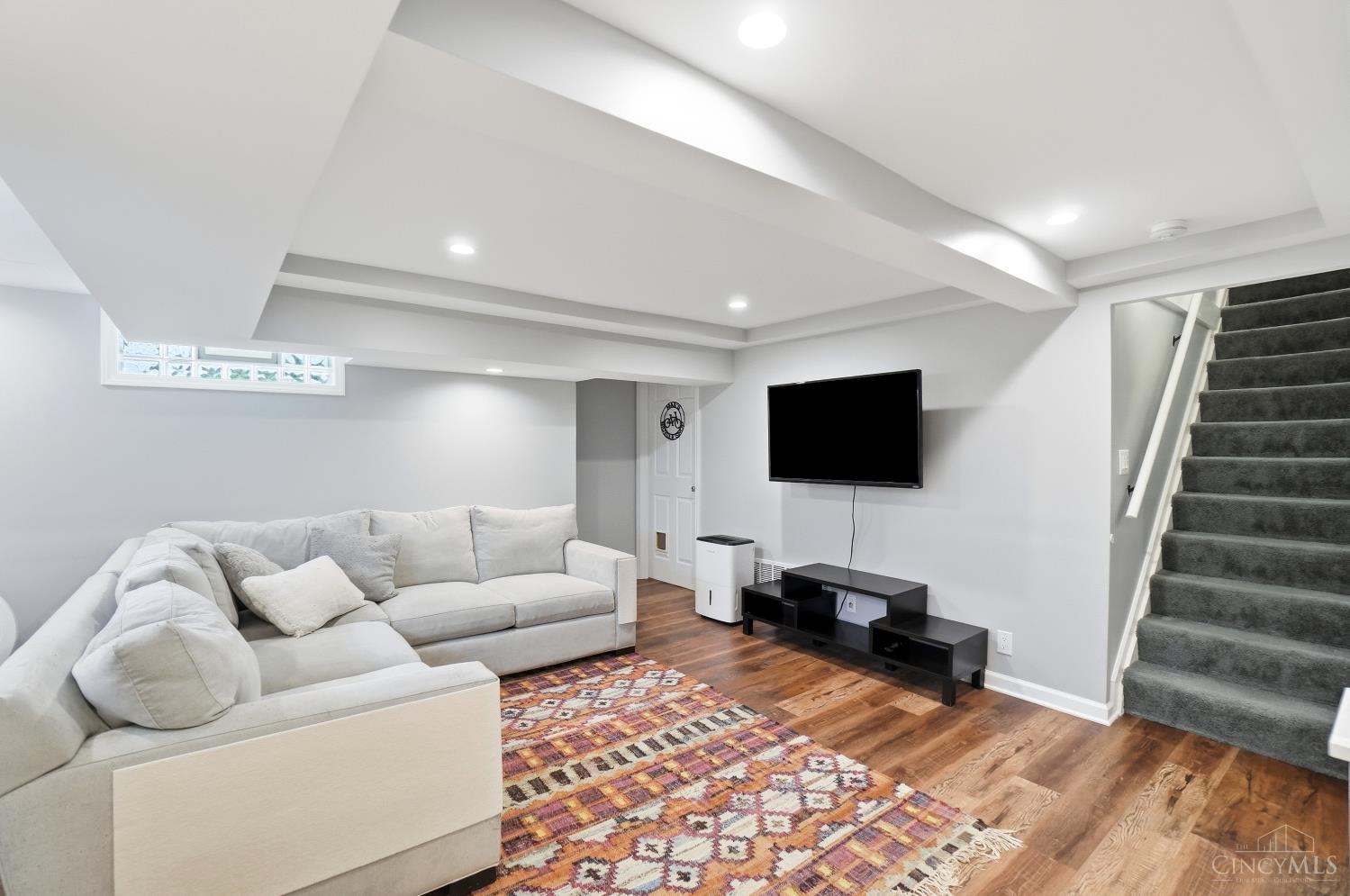 3428 Saint Johns Place