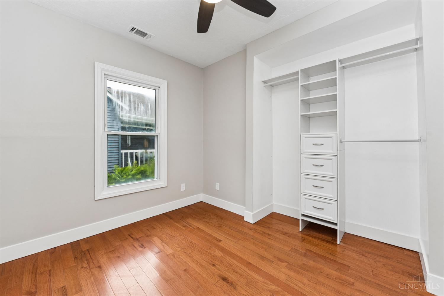 160 S 4th Street