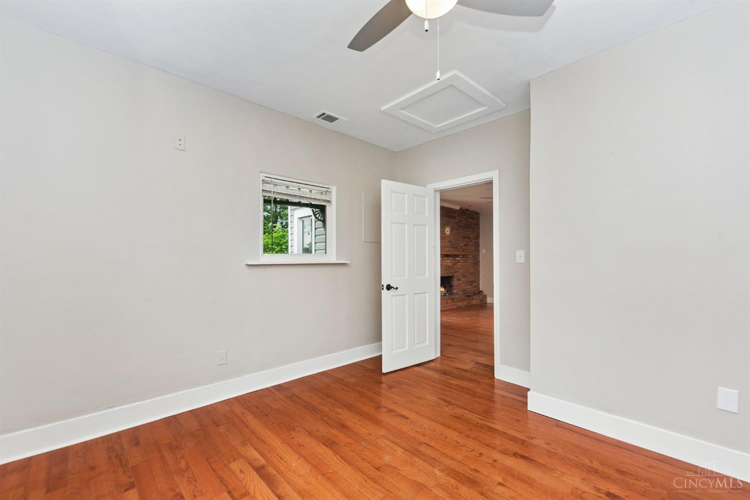 160 S 4th Street