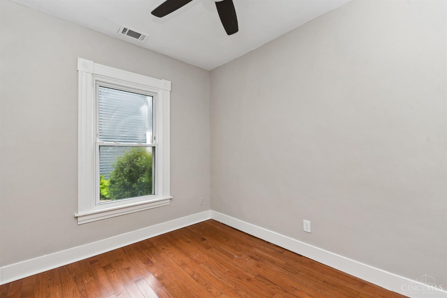 160 S 4th Street