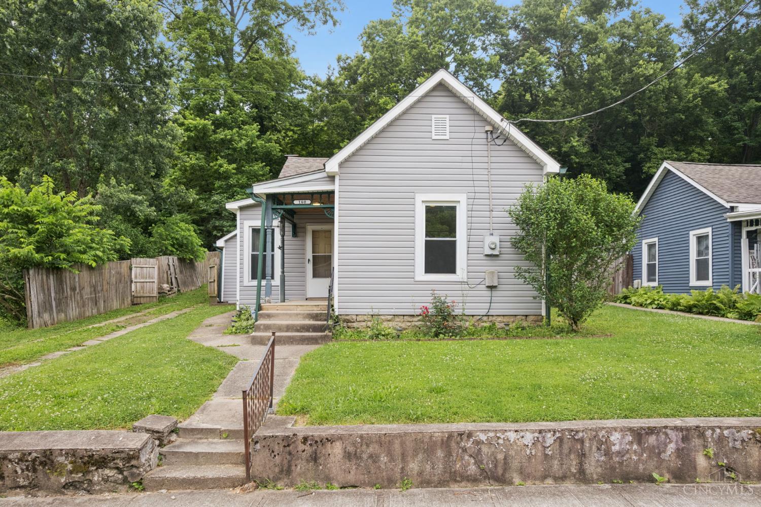160 S 4th Street