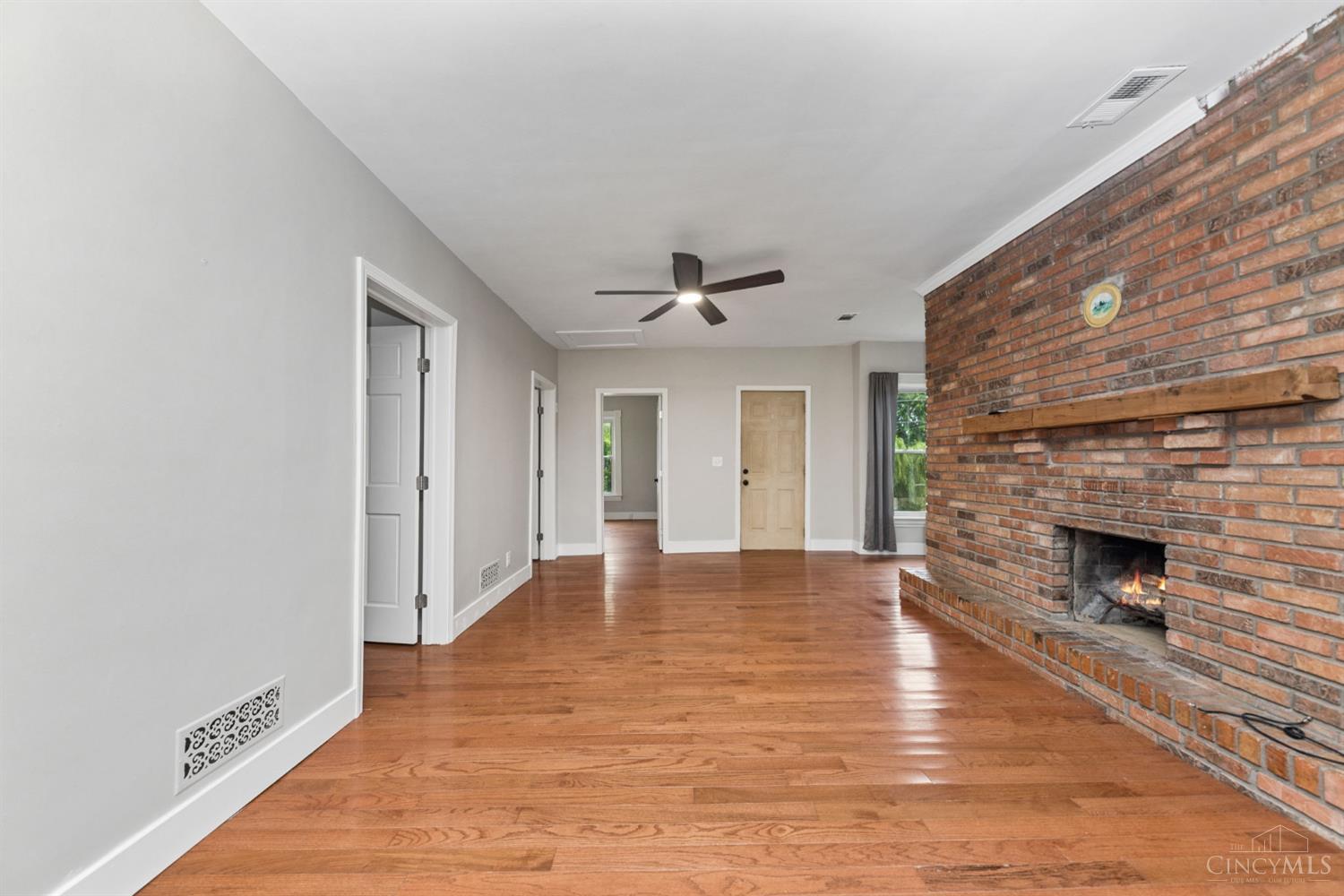 160 S 4th Street