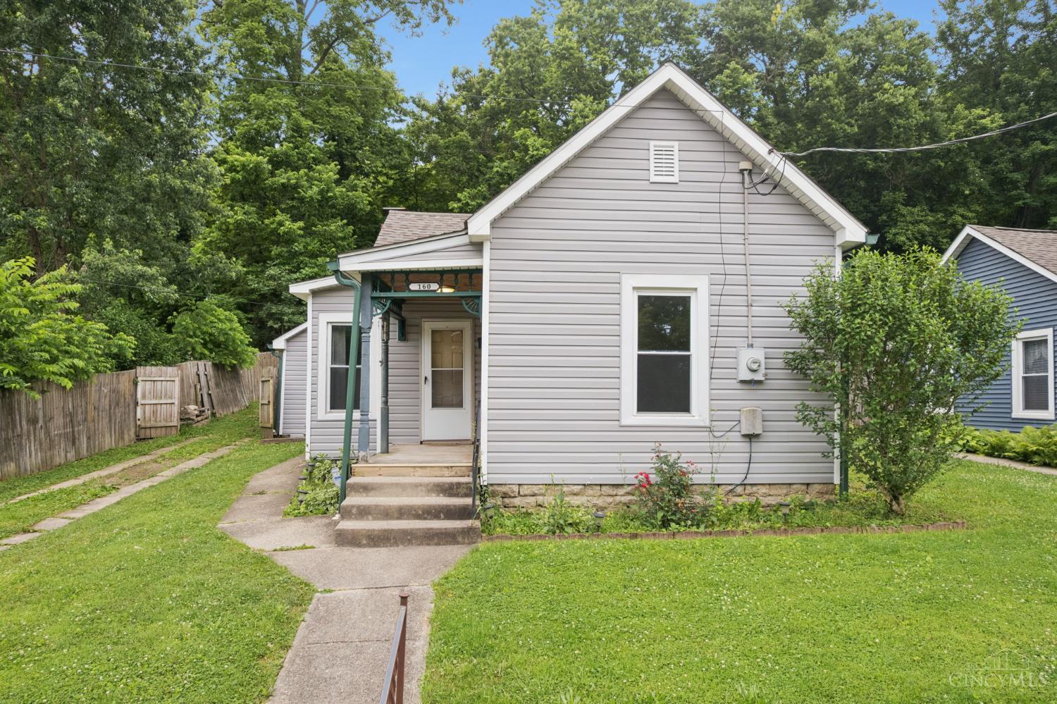 160 S 4th Street