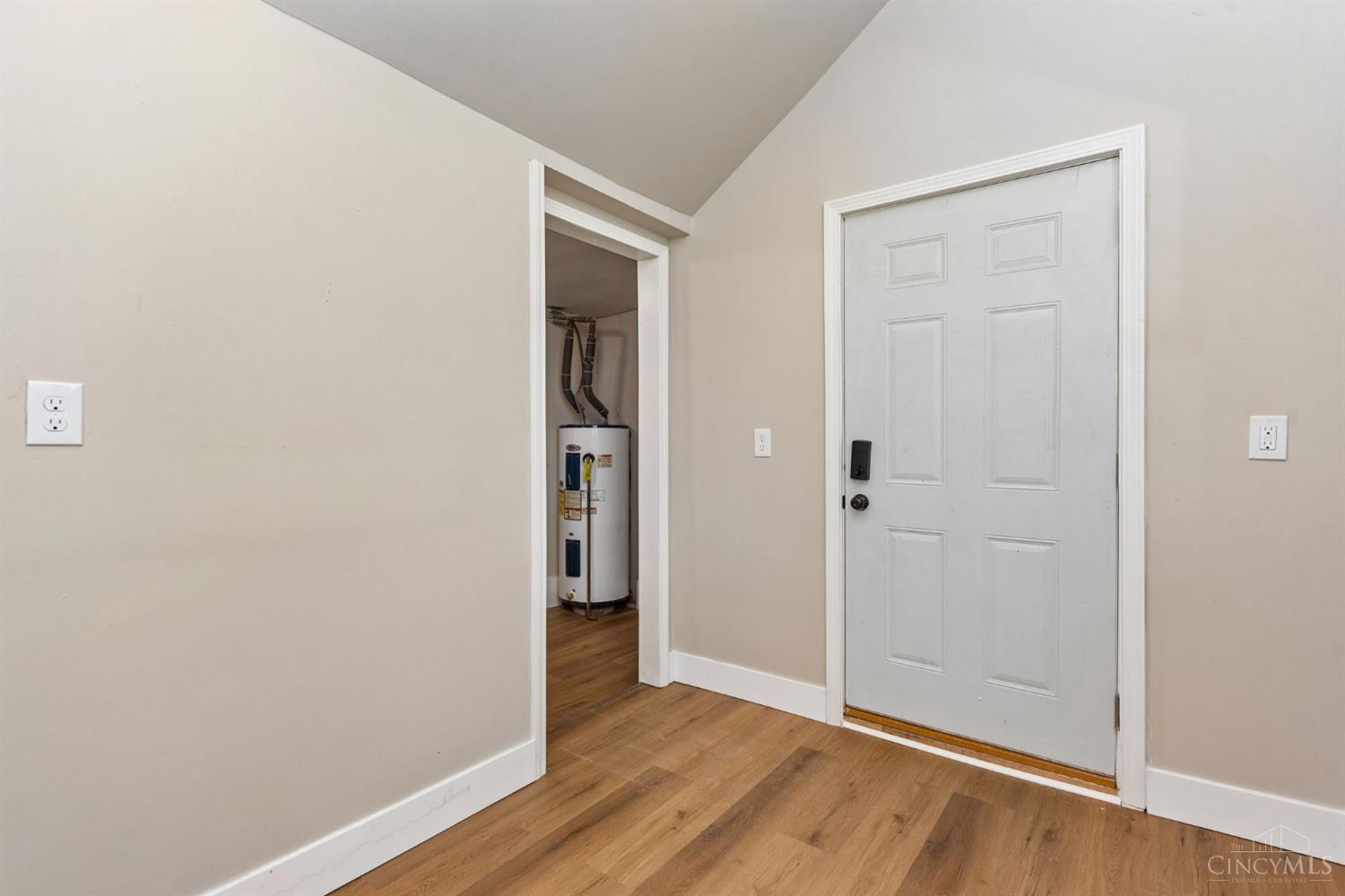 160 S 4th Street