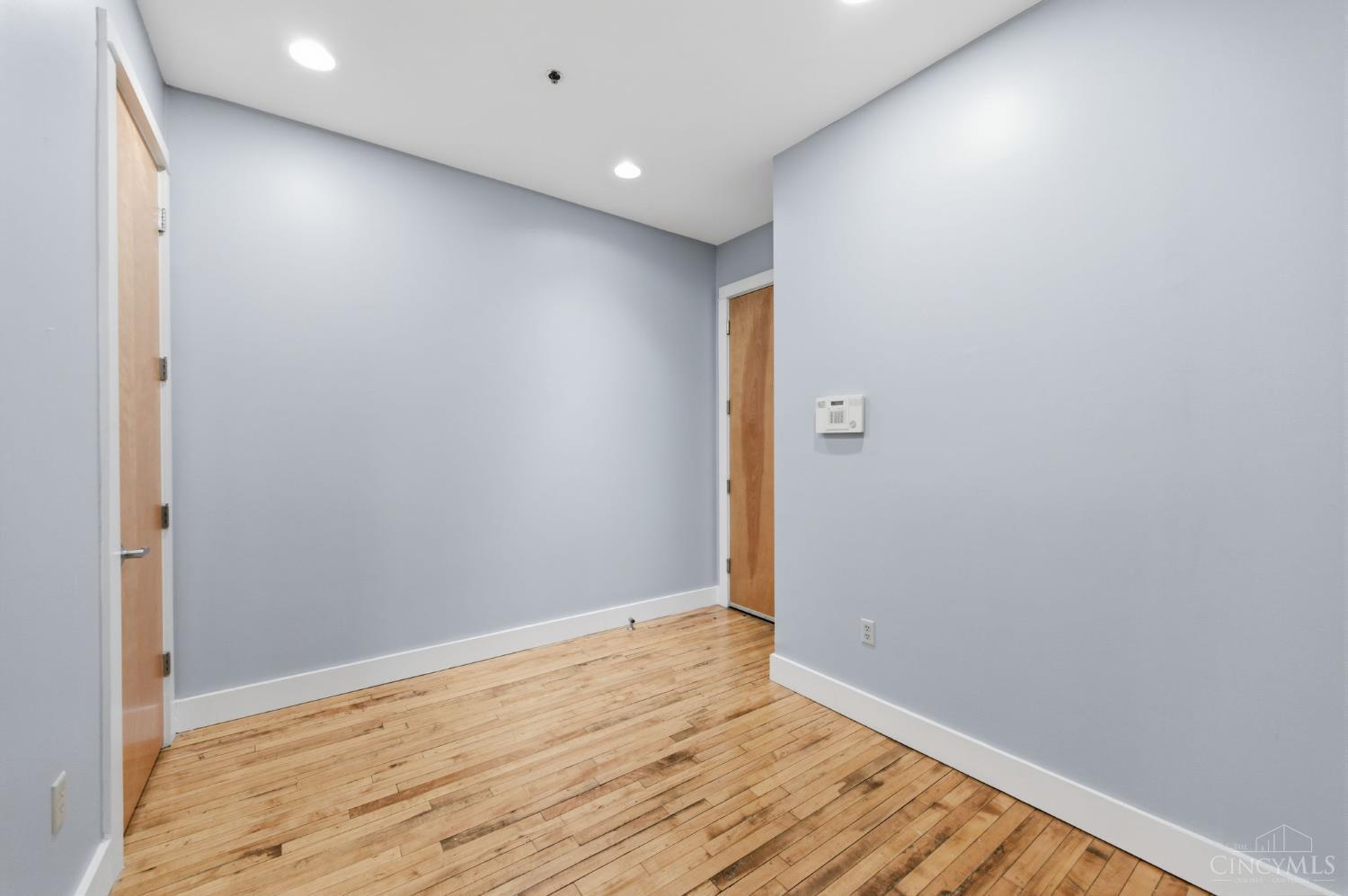 26 E Sixth Street 702