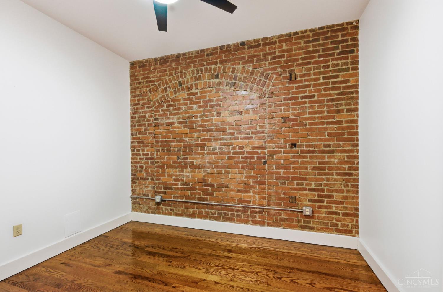 26 E Sixth Street 702