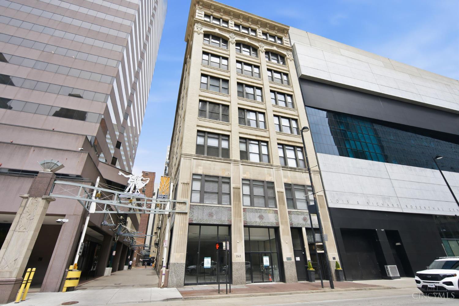 26 E Sixth Street 702