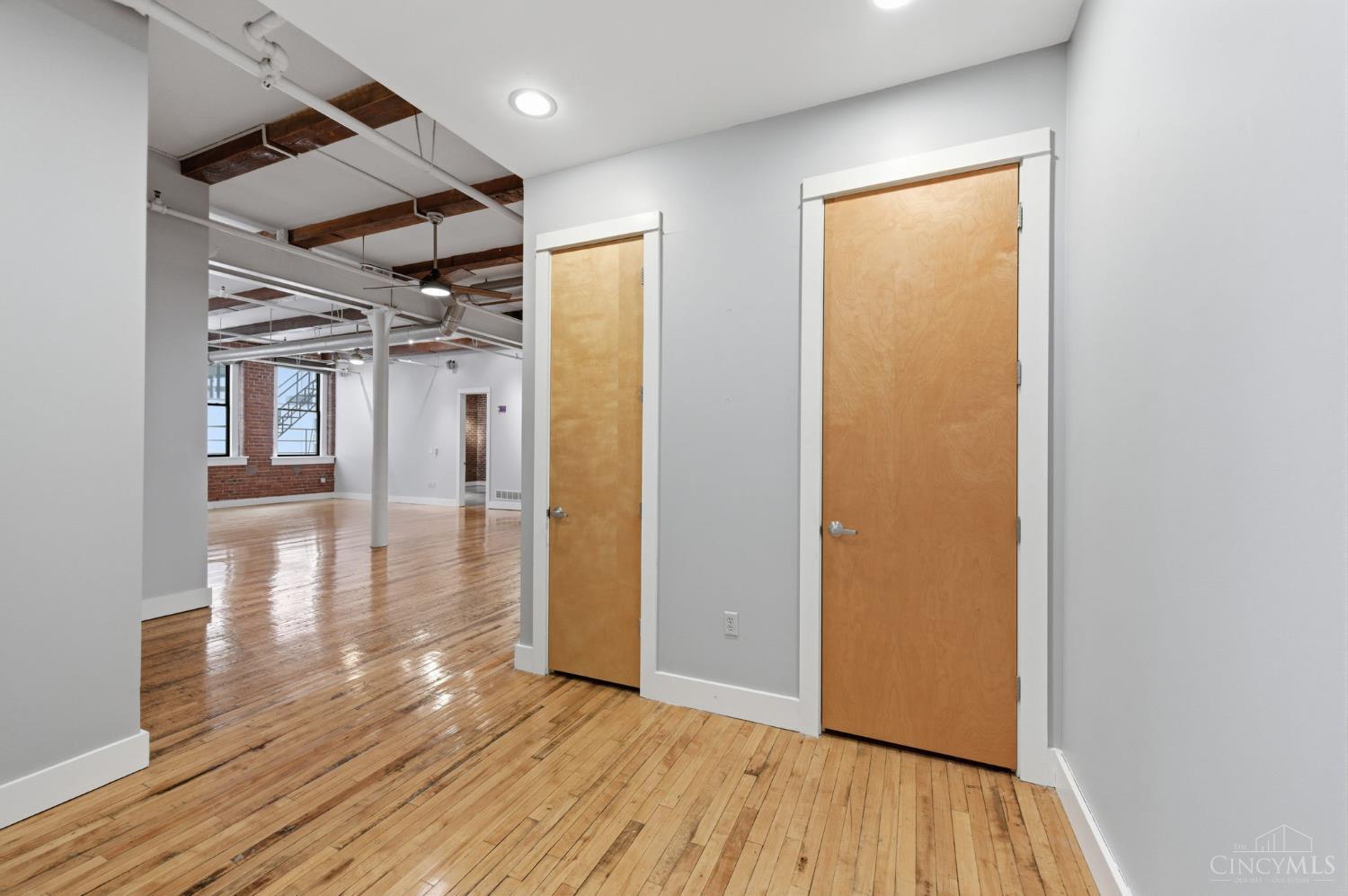 26 E Sixth Street 702