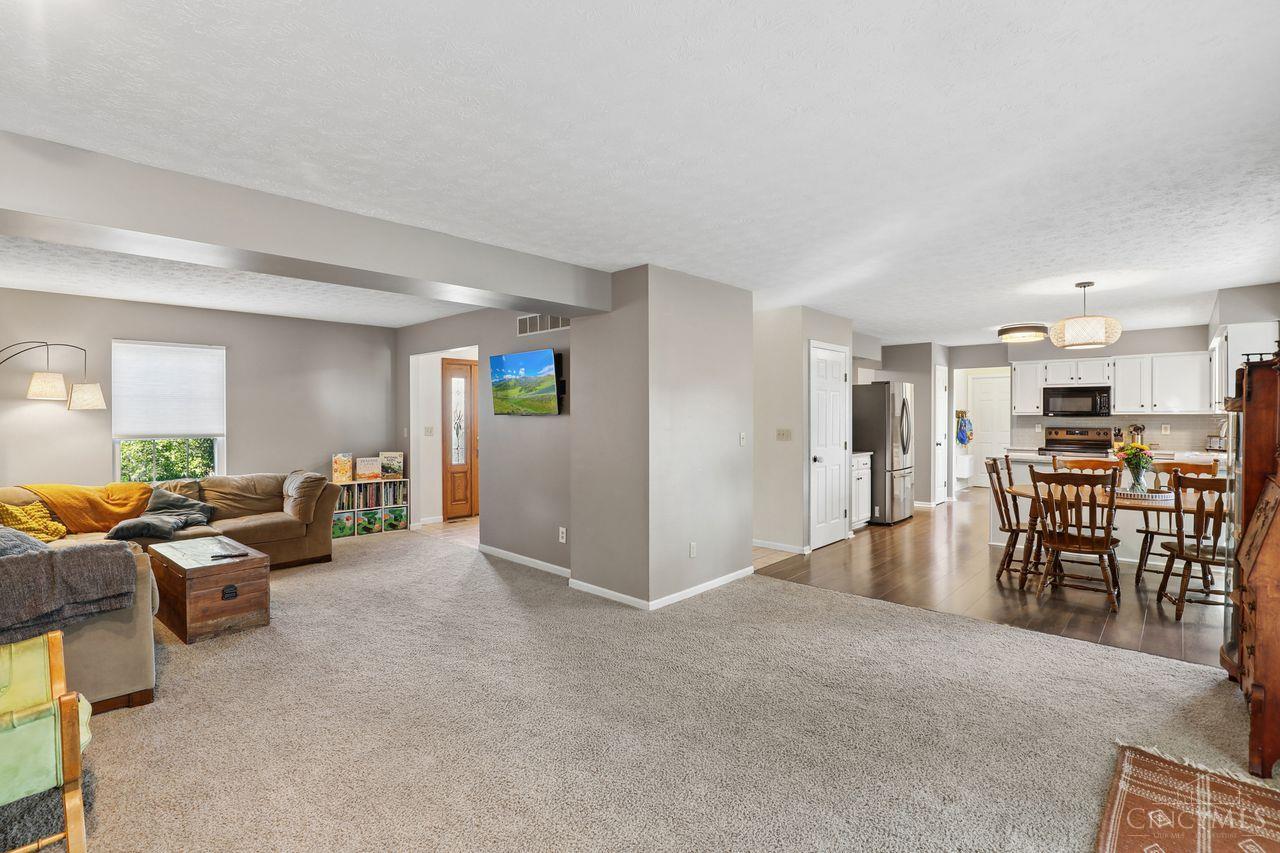 4510 Hutchinson Glen Drive