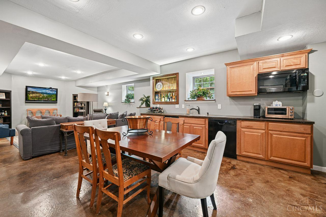 2958 Wooded Vista Court
