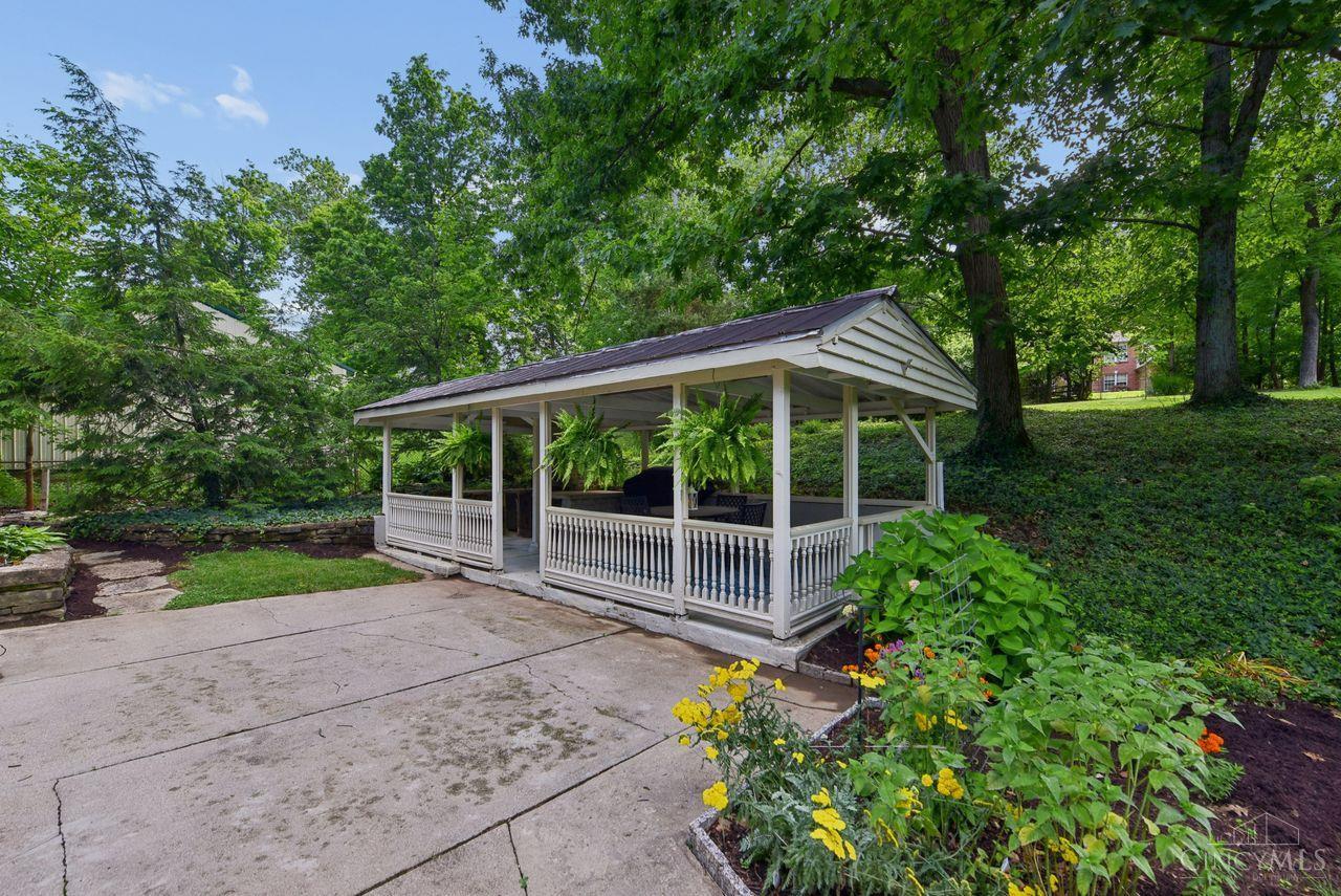 7121 Paddison Road
