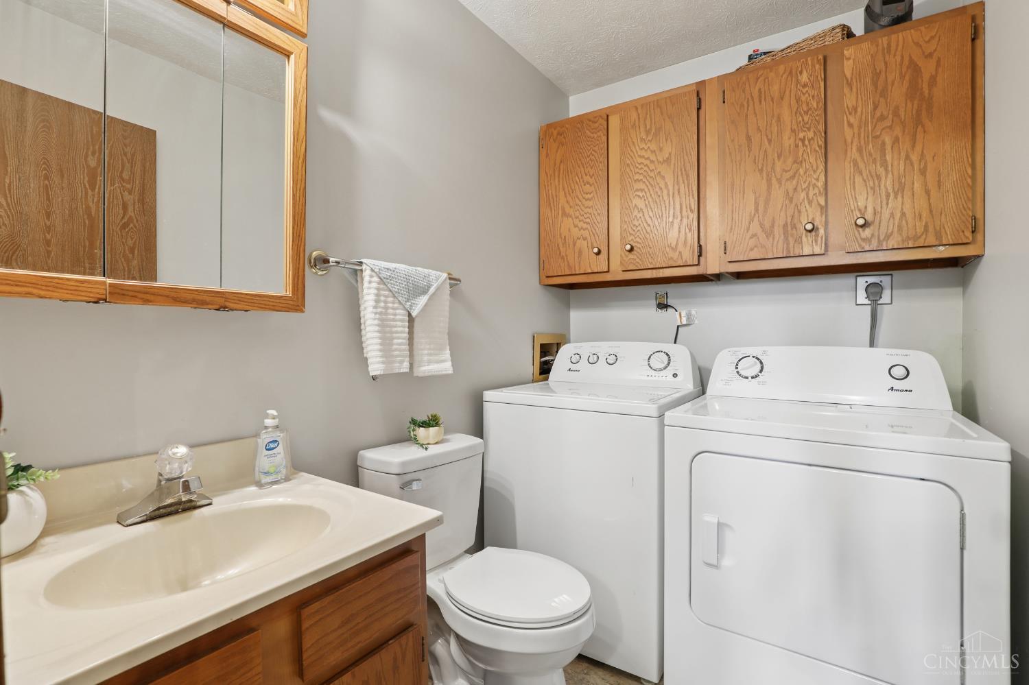 539 Davis Road 8
