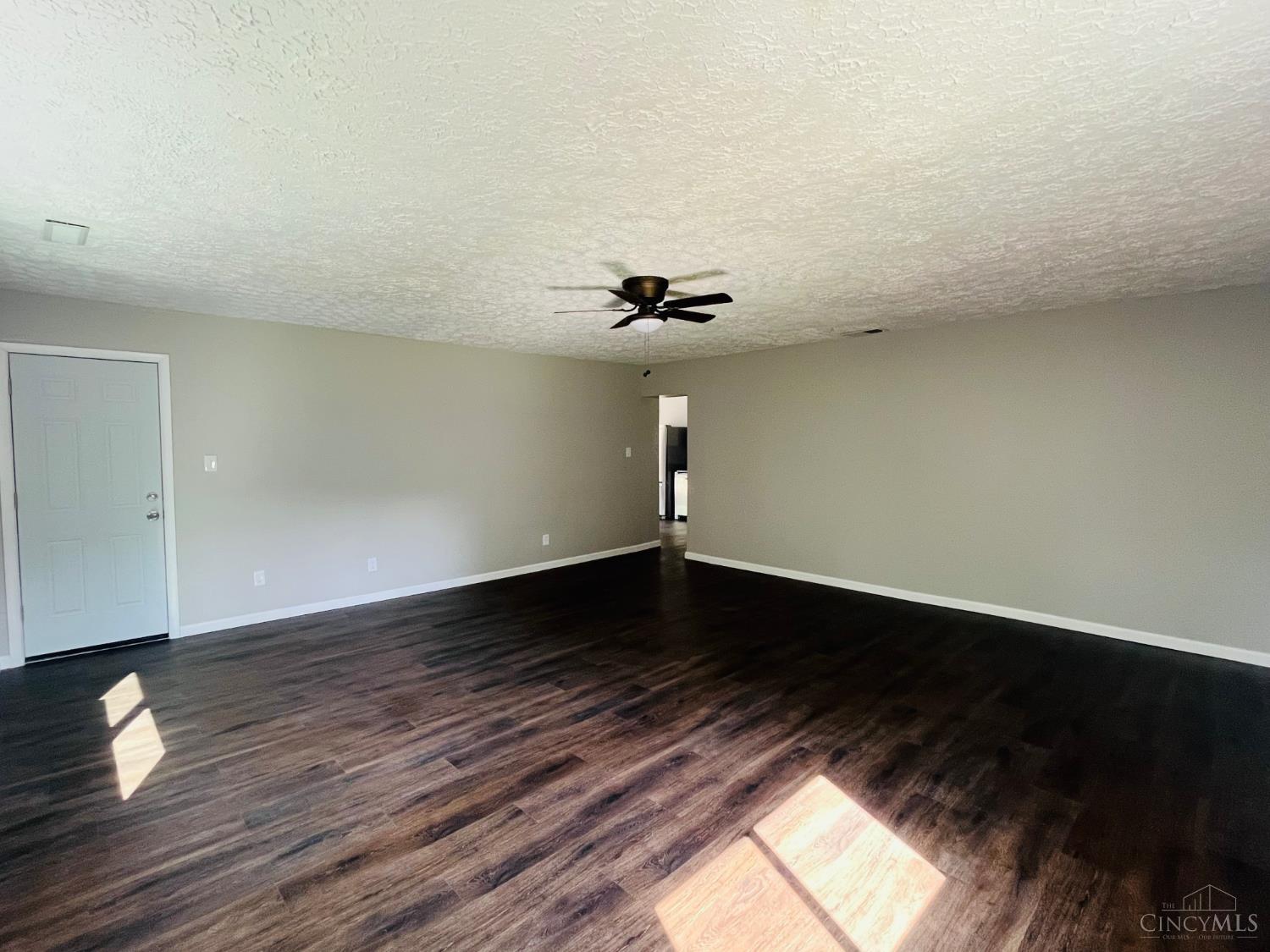 287 Shaker Court