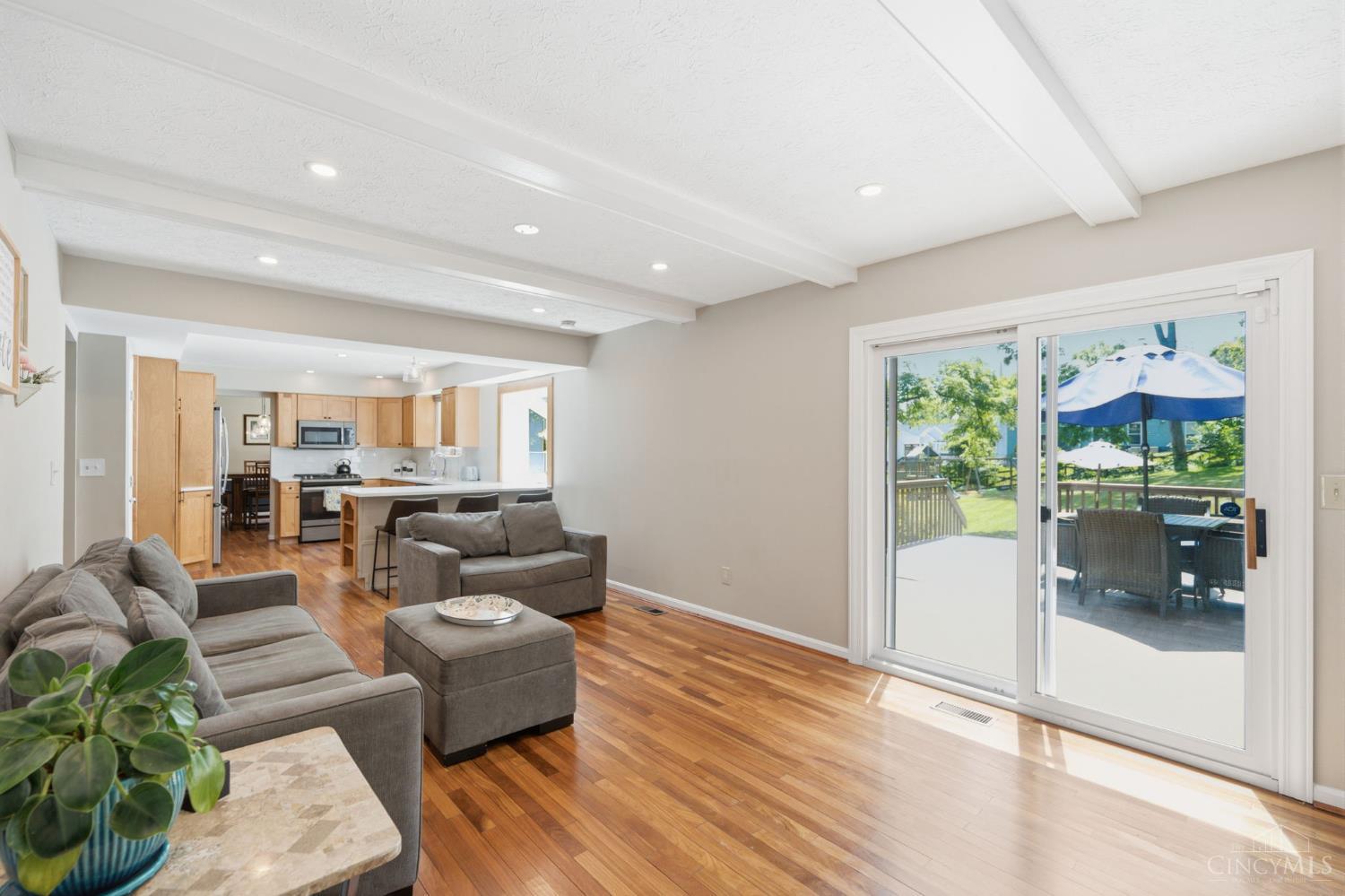 7229 Camargowoods Drive