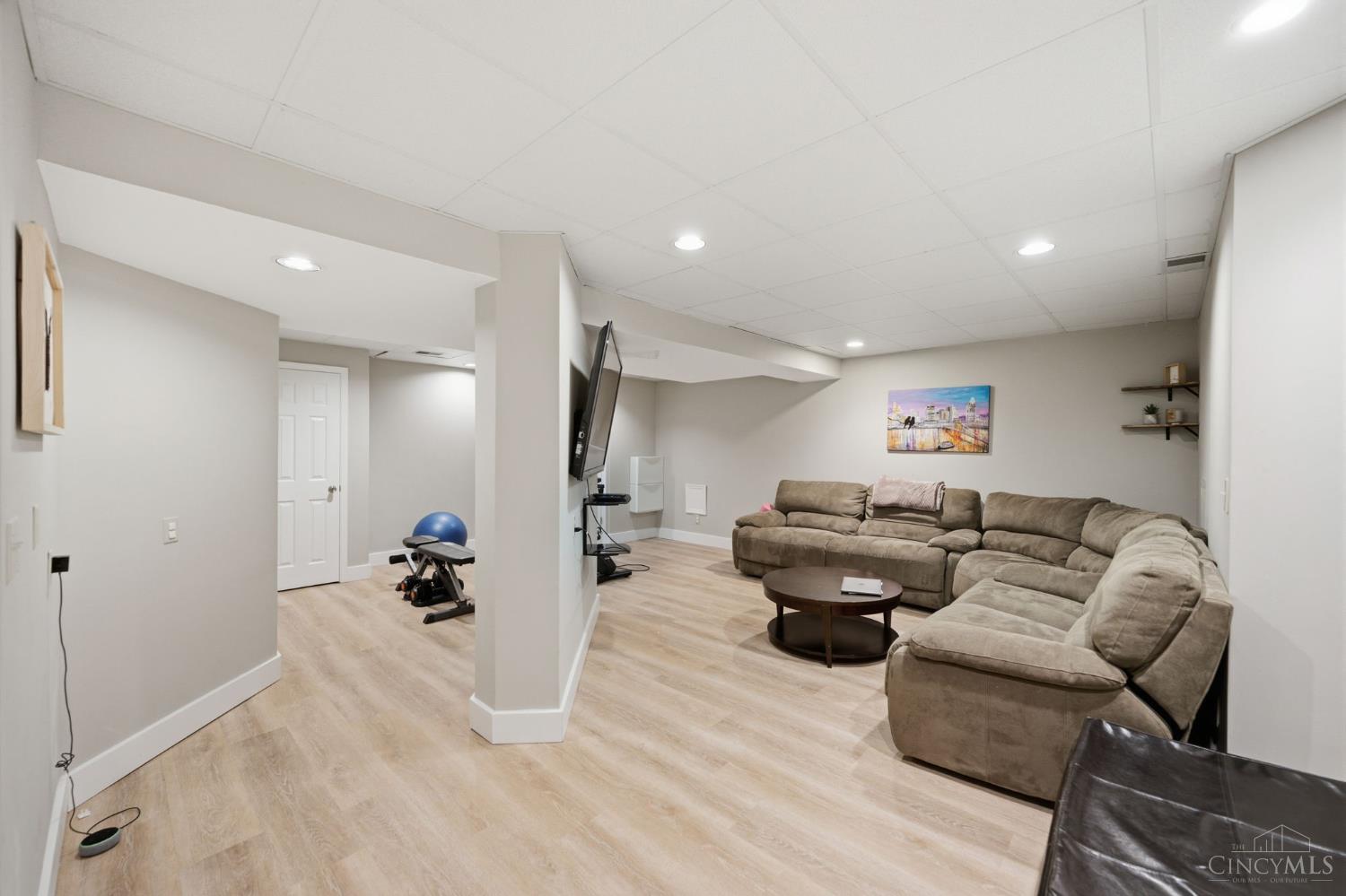 7229 Camargowoods Drive