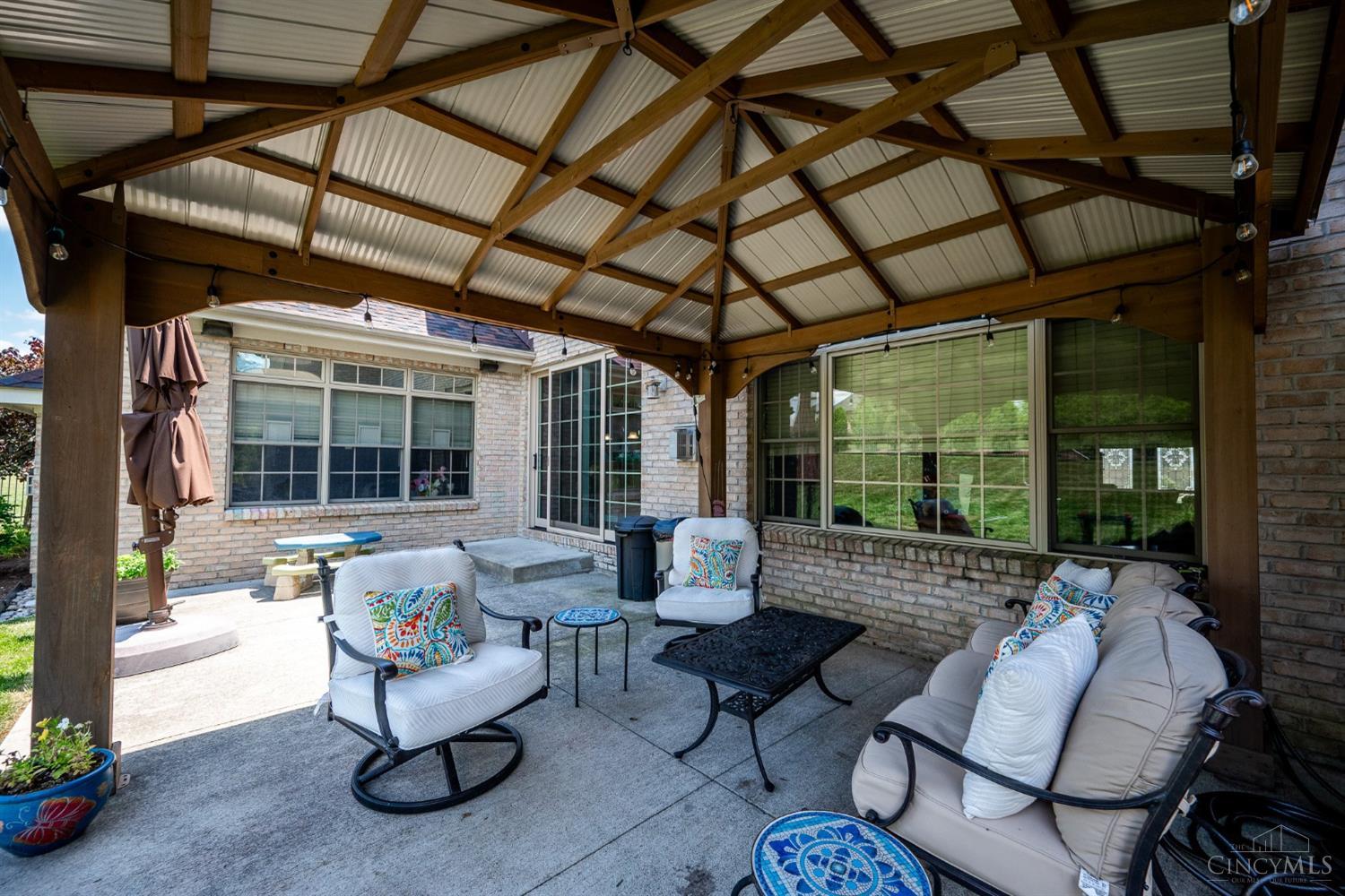 295 Hampton Place