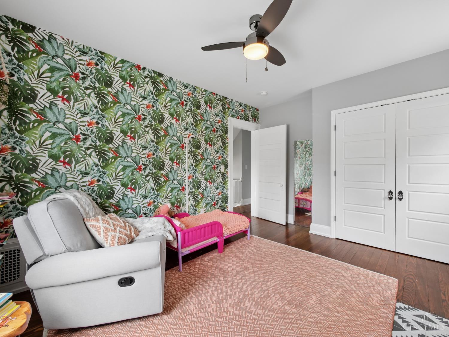2204 Kenilworth Ave.