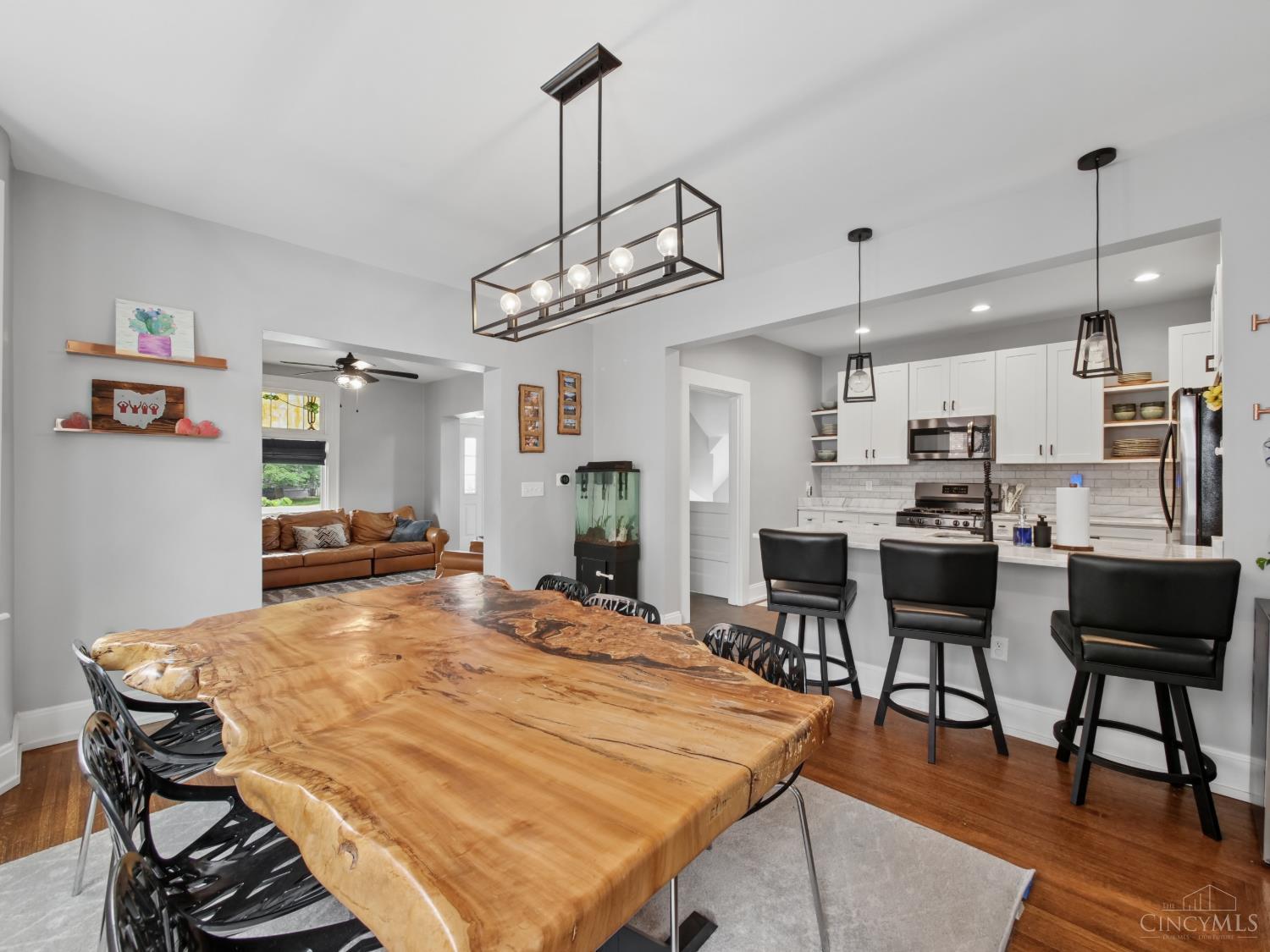 2204 Kenilworth Ave.