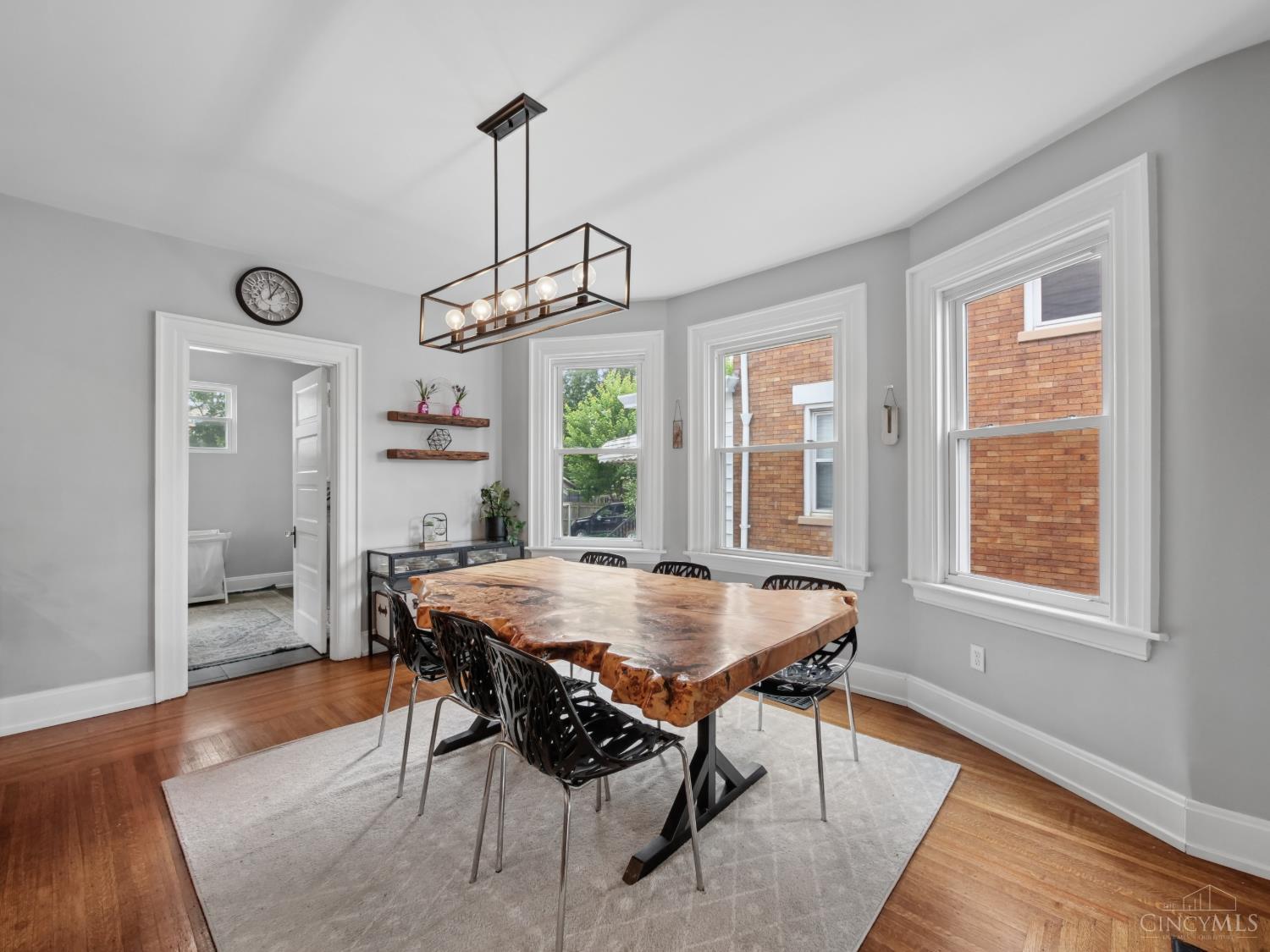 2204 Kenilworth Ave.
