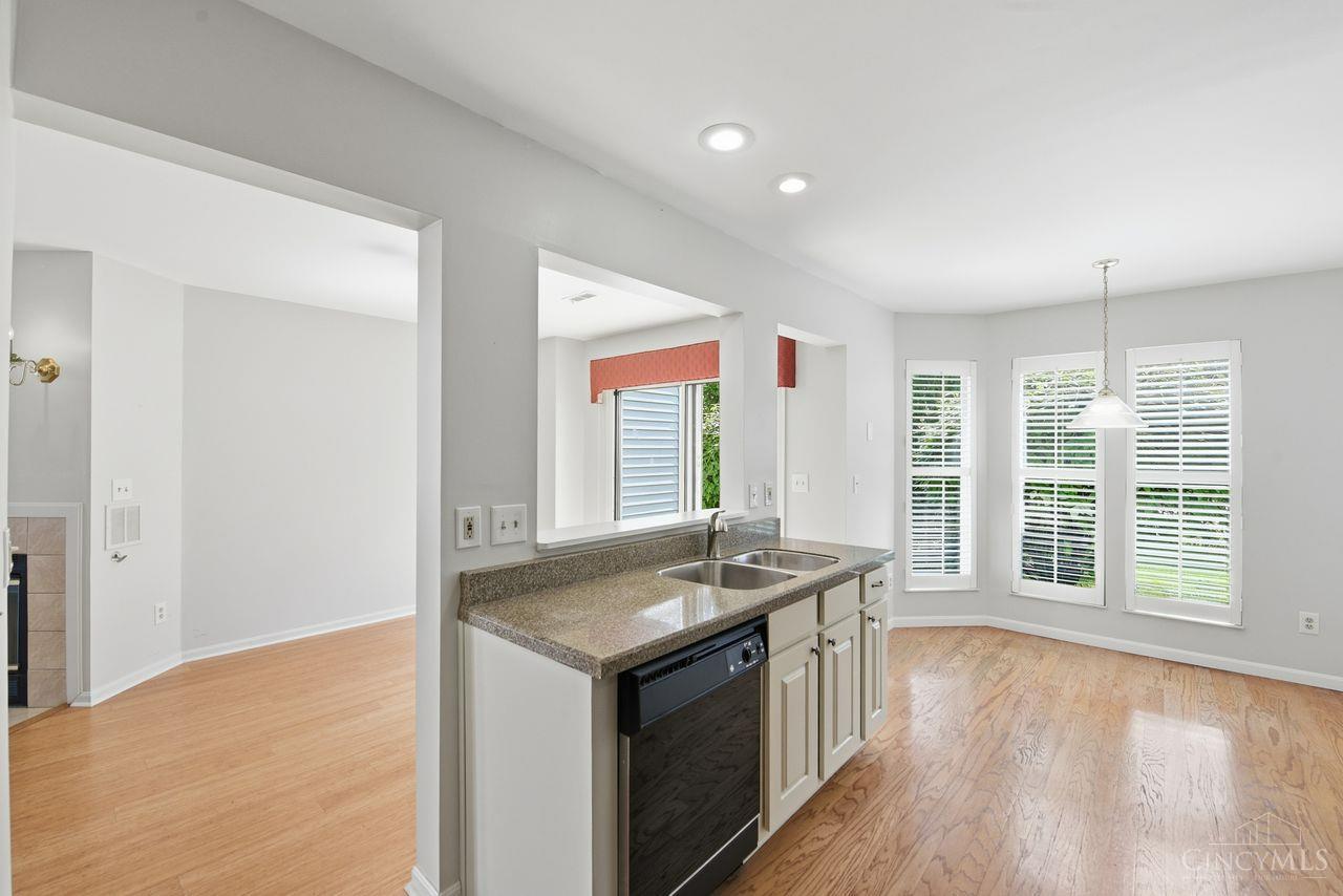 490 Madeira Court