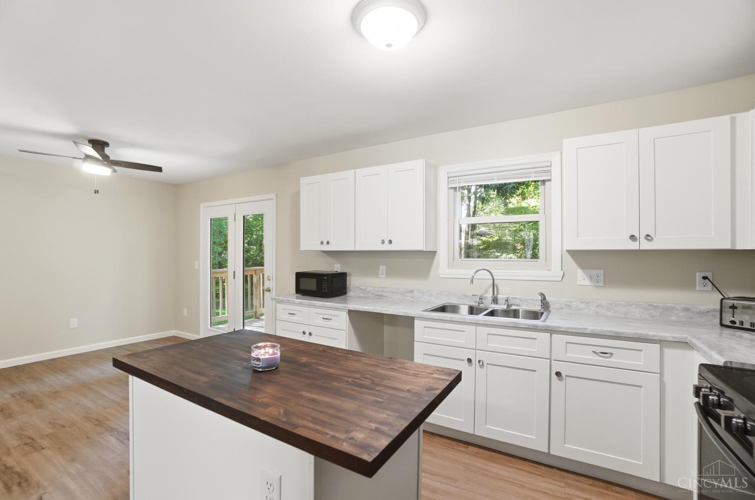 1563 Lemontree Drive