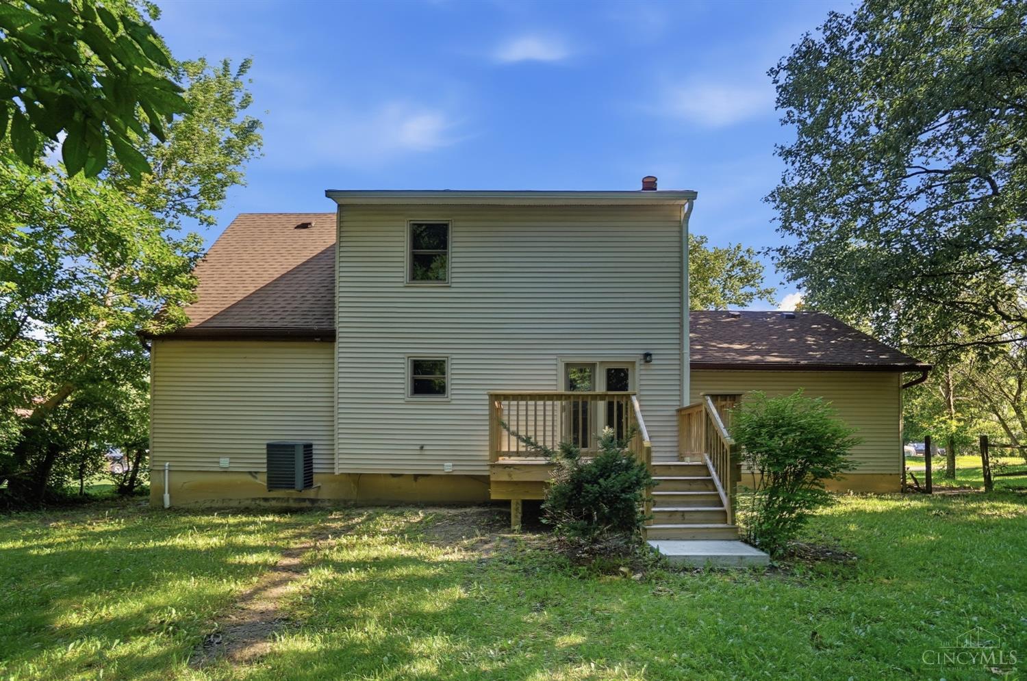 1563 Lemontree Drive