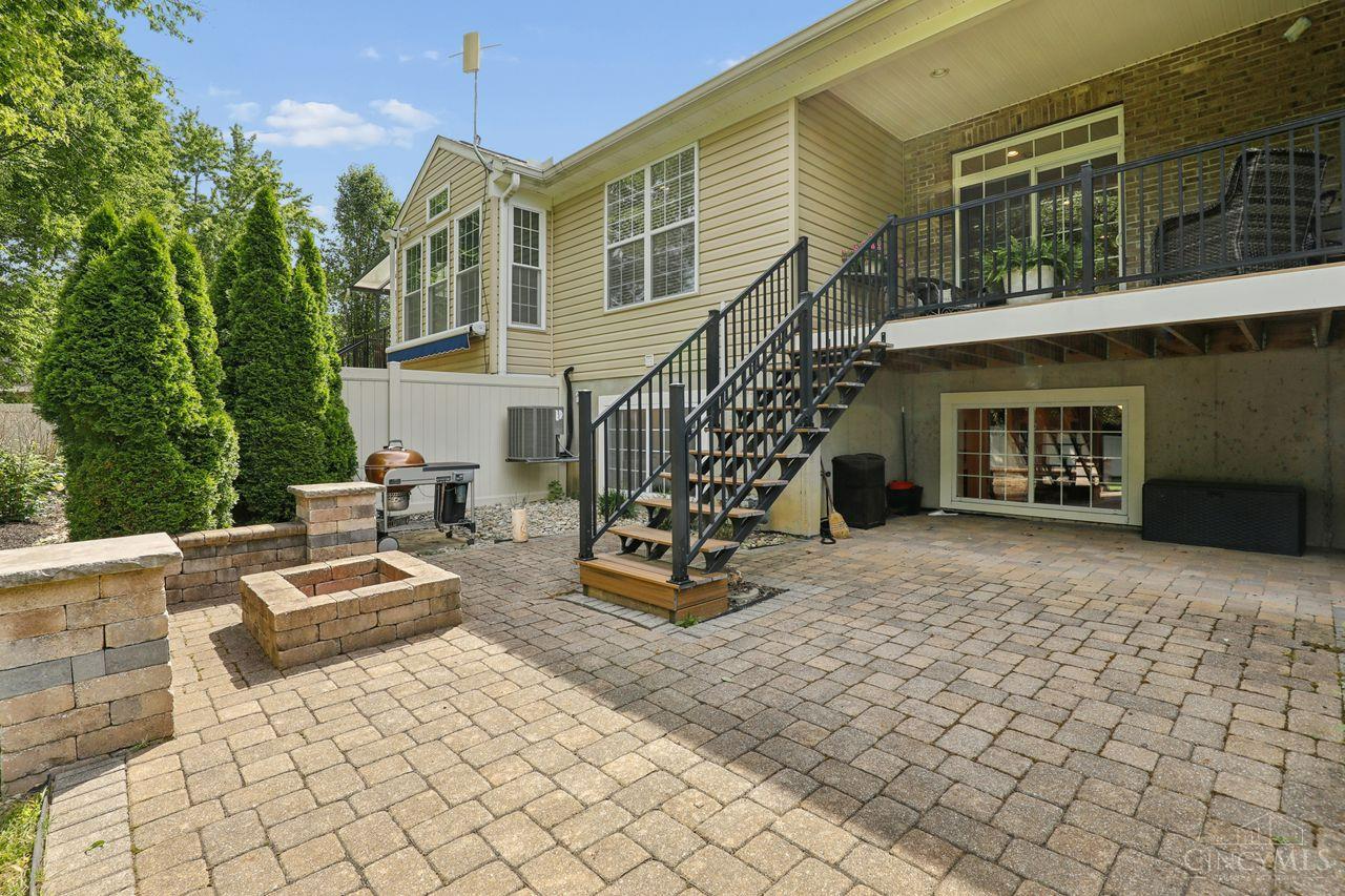 828 Town Scapes Court