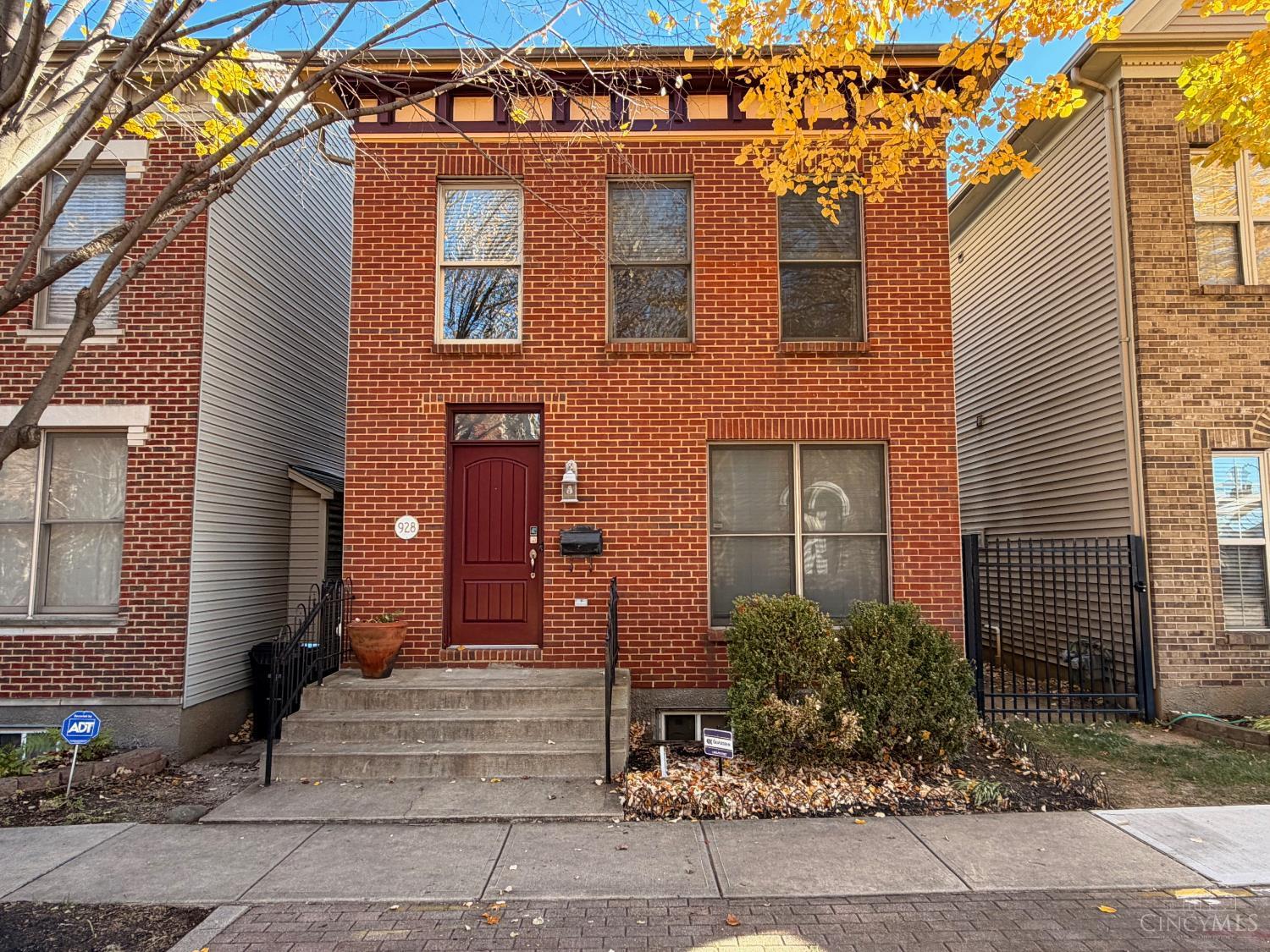 928 Mound Street